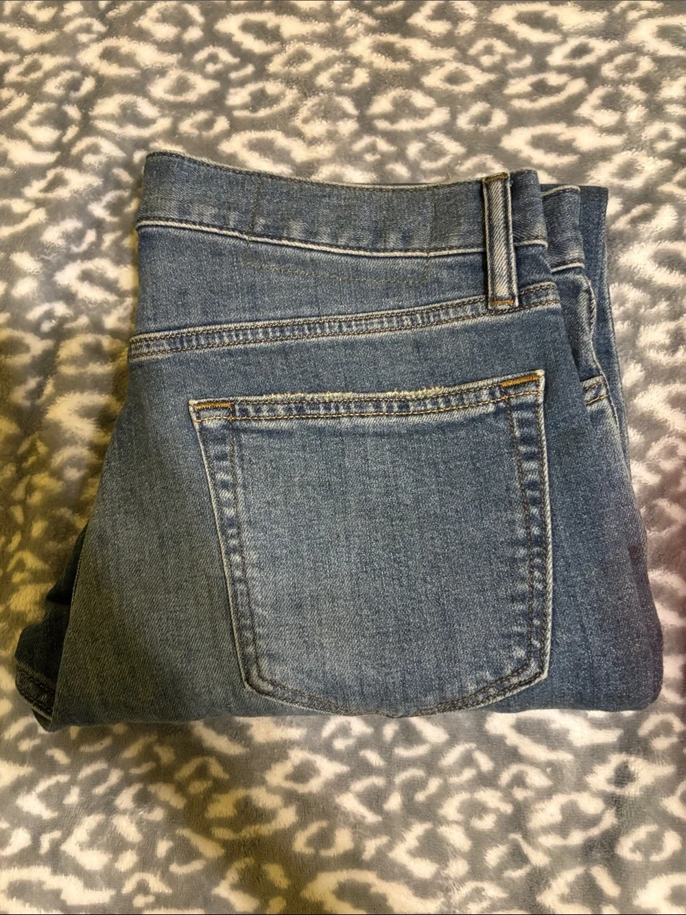 Banana Republic Straight Fit Jeans 31X30 in Mid Blue Denim